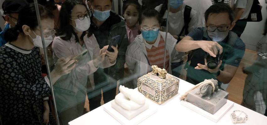 香港故宫文化博物馆正式对公众开放参观