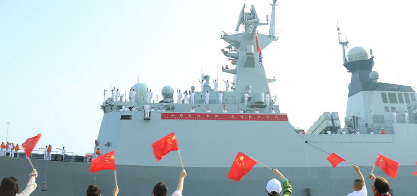 中国海军第44批护航编队结束访问阿曼