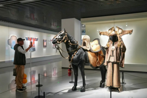 “苏台尚礼”暨中国古代织绣特展在桃花坞美术馆启幕