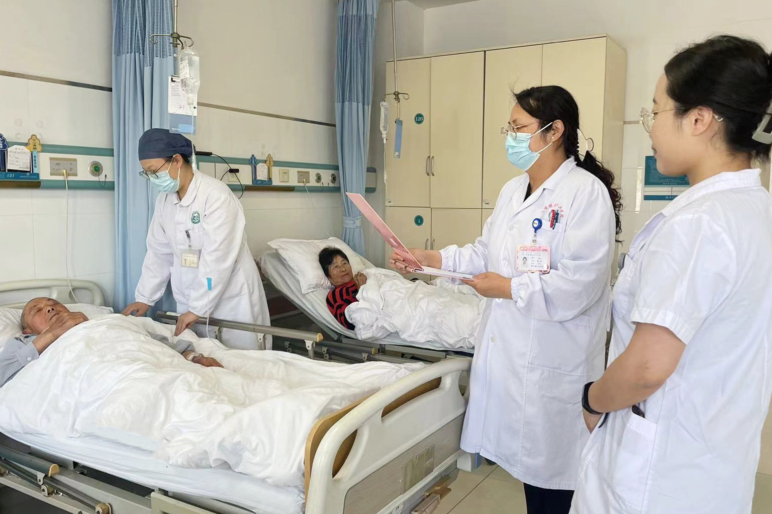 章洁：传承中医文化瑰宝 当好百姓健康守护人