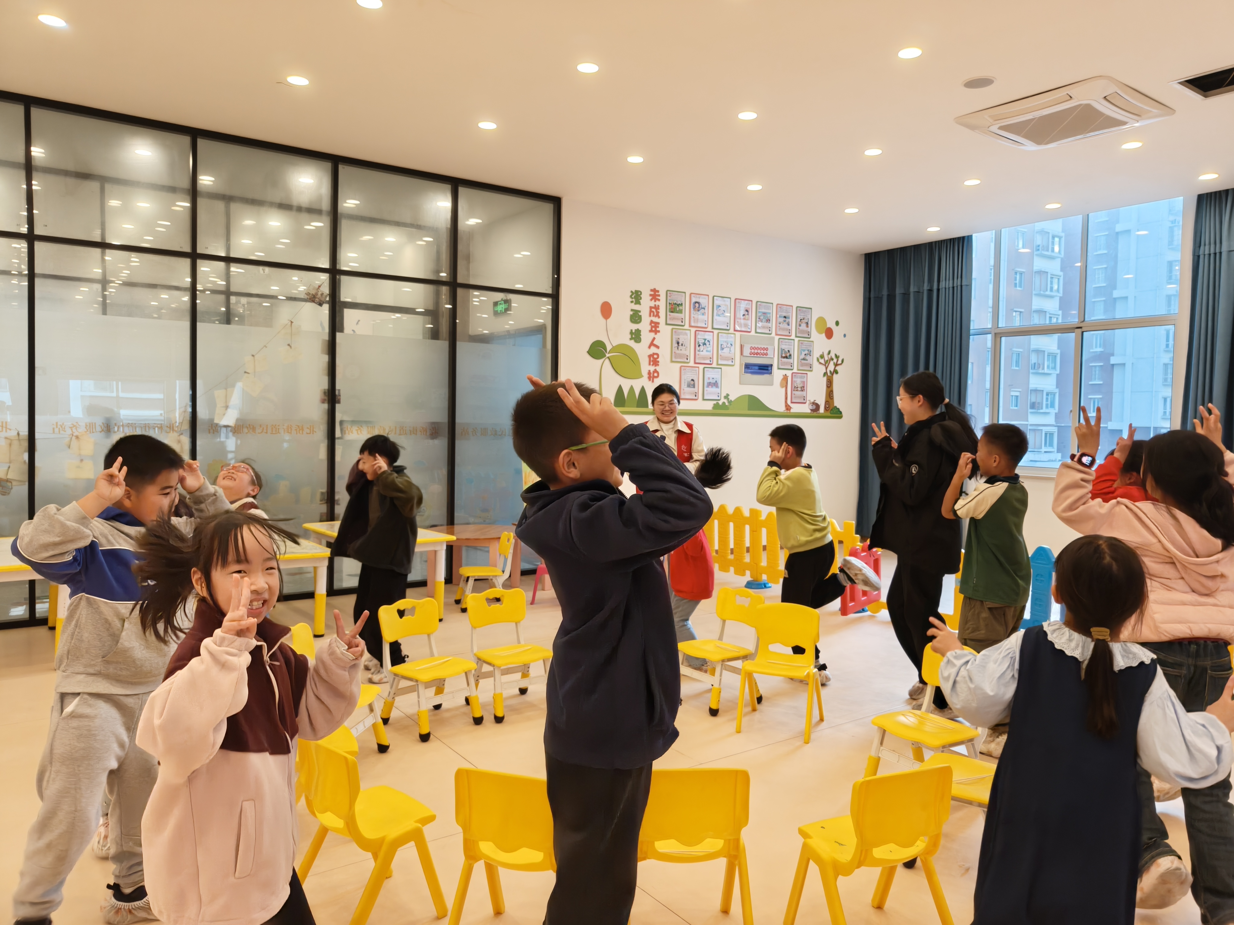 暖心护航，奏响“成长交响曲”