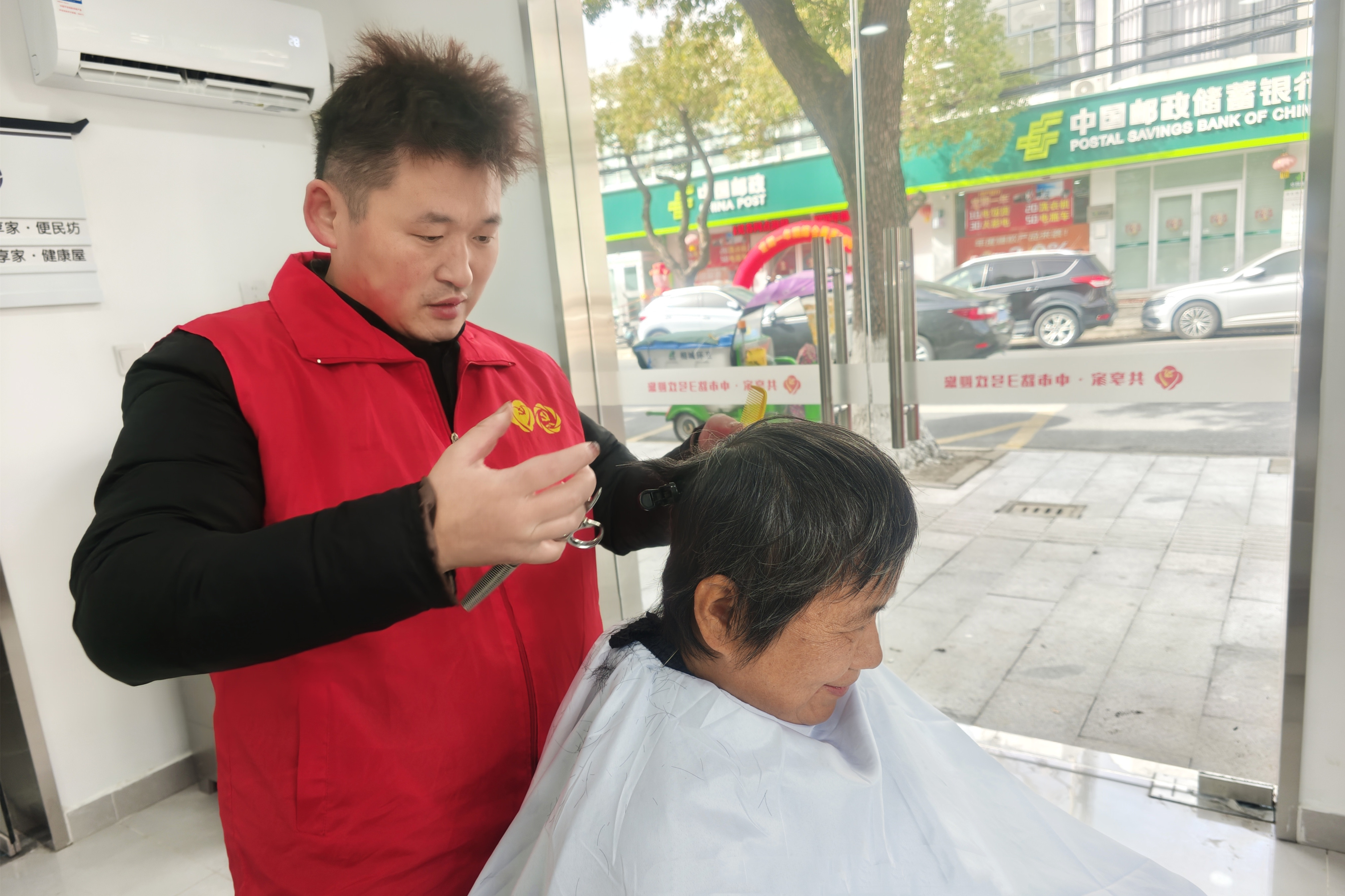 苏州黄埭镇中心街区便民服务暖“新”更暖心