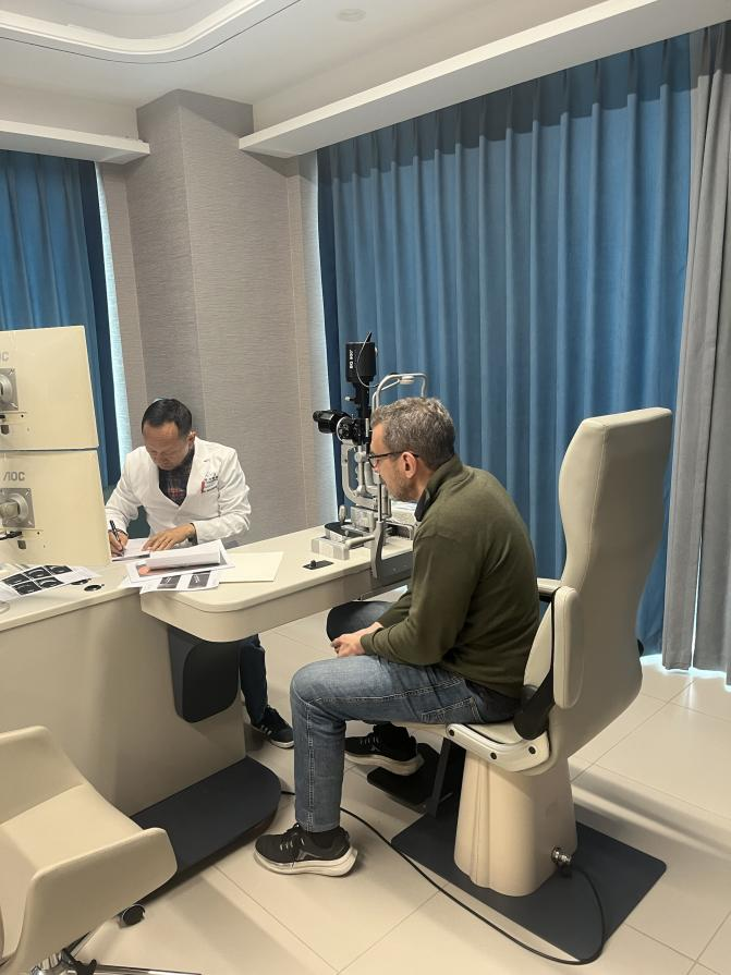 12小时极速护航！上海爱尔眼科成功抢救外籍视网膜脱离患者