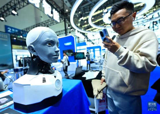 科交会上感受科技之美