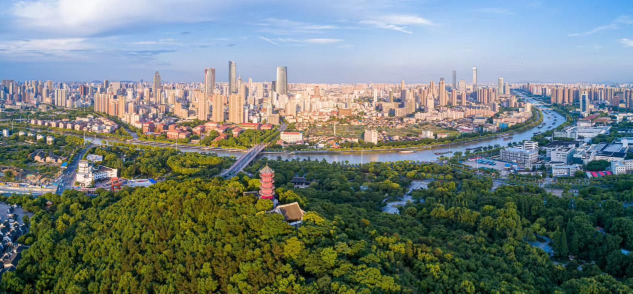 一守一拓：金一南冯仑的太湖思享时刻