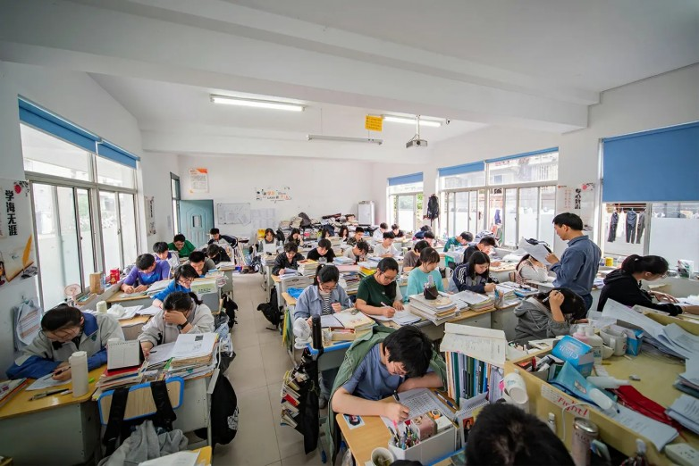 浙江高三复读需要什么条件？2026高复学校报名问题一次讲清